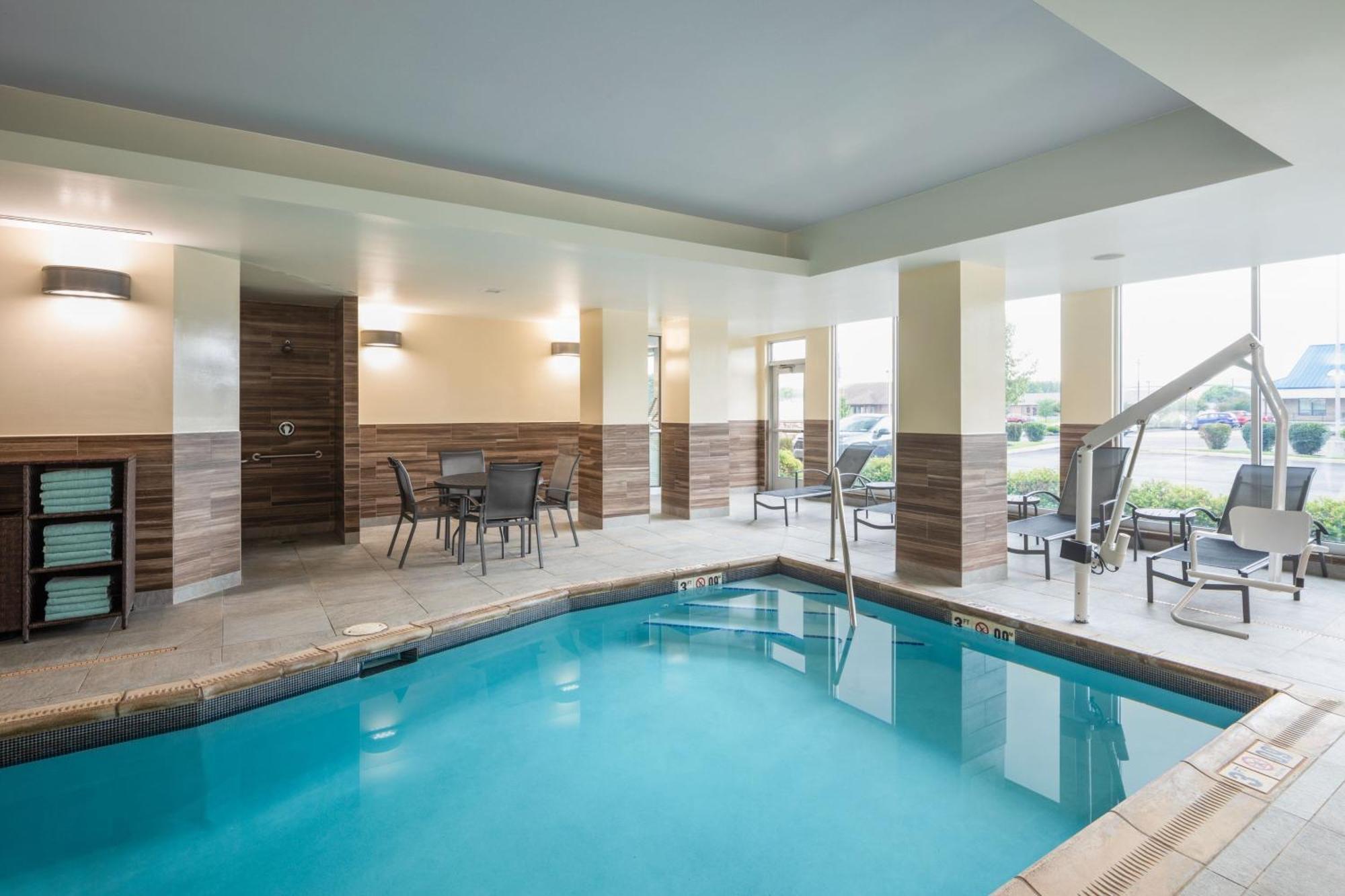 Fairfield Inn & Suites By Marriott Chillicothe Bagian luar foto